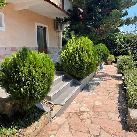 Elias Guest House Саранда Экстерьер фото
