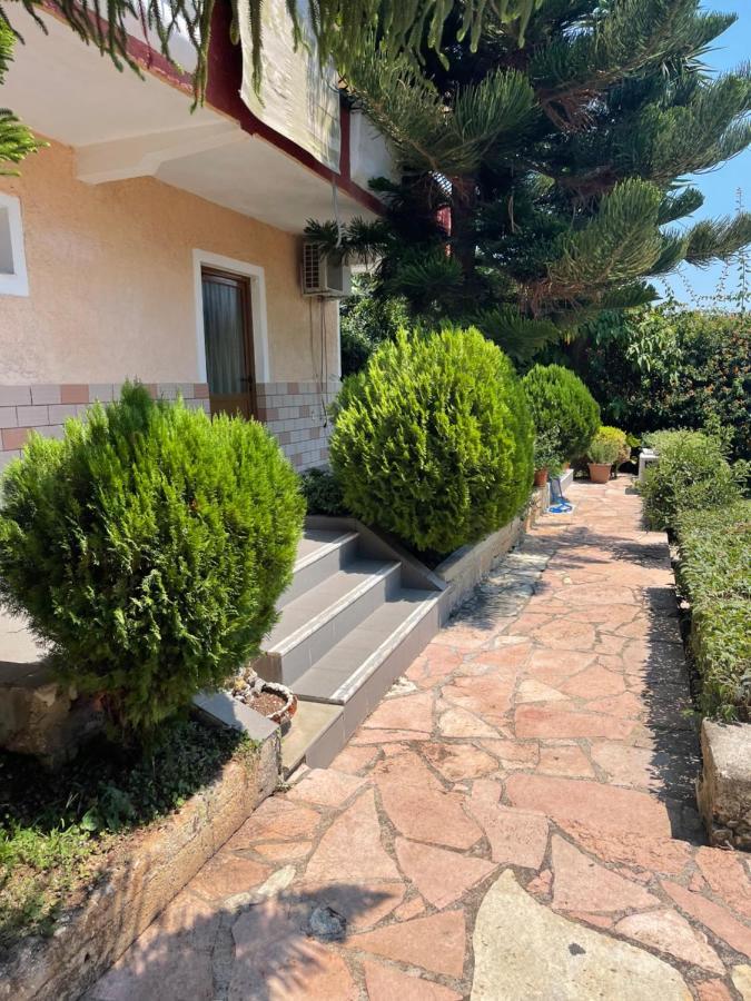 Elias Guest House Саранда Экстерьер фото